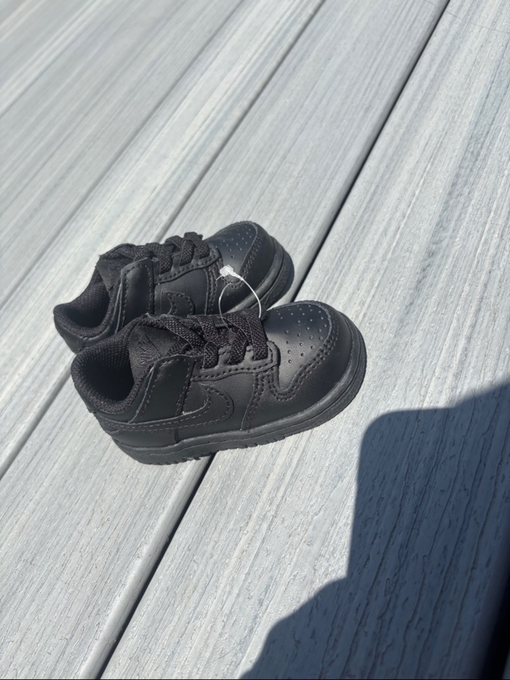Black Kids Athletic Sneakers - Classic Low-Top Nike